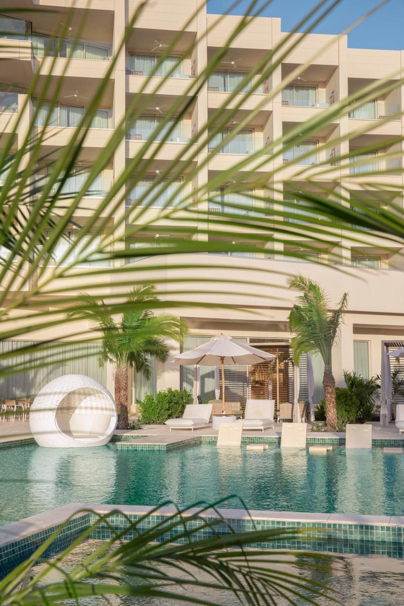 Joia Aruba By Iberostar Hotel Palm Beach Exterior photo