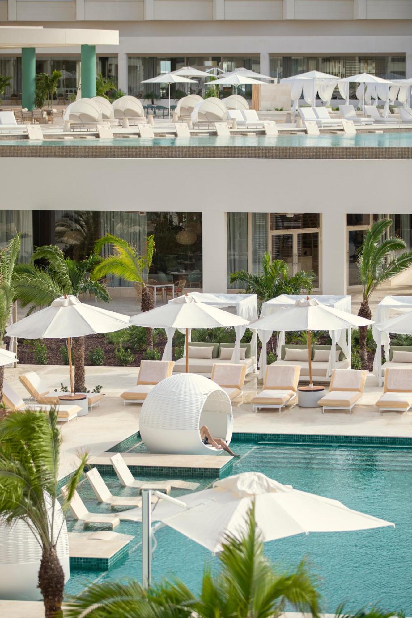 Joia Aruba By Iberostar Hotel Palm Beach Exterior photo